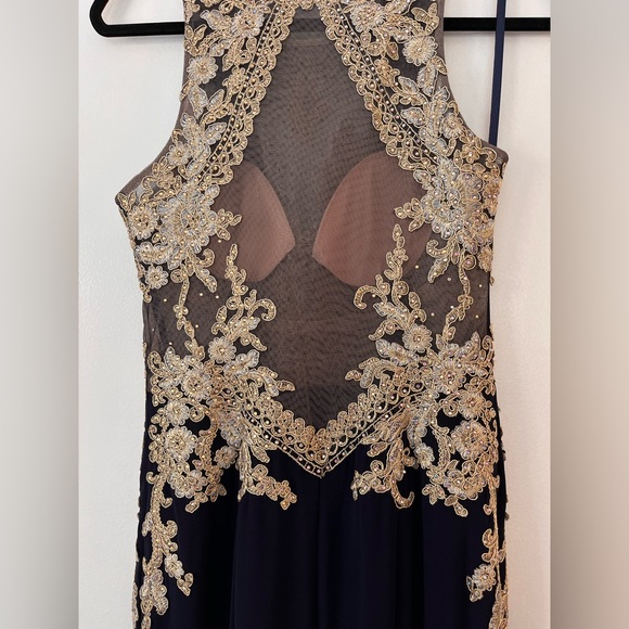 Womens XScape Round Neck Gold Embroidered Ruched Sheath Gown - Picture 5 of 7